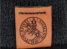Charger l&#39;image dans la galerie, Luxury Leather tag Beanie - DESIGN YOUR OWN - Custom - Personalized
