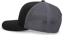 Charger l&#39;image dans la galerie, &quot;COWBOY HAT&quot; engraved Leather Patch hat
