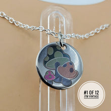 Cargar imagen en el visor de la galería, Limited Edition (1 of 12) Color laser engraved Mushroom necklace - 925 Silver
