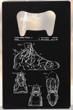Cargar imagen en el visor de la galería, Air Jordan basketball shoes patent drawing AJ6 engraved - Bottle Opener - Metal

